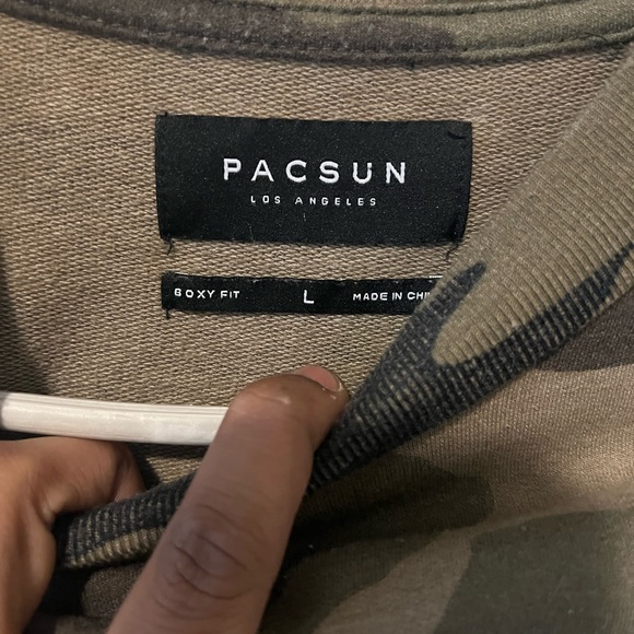 PacSun camo distressed crewneck - Picture 3 of 3